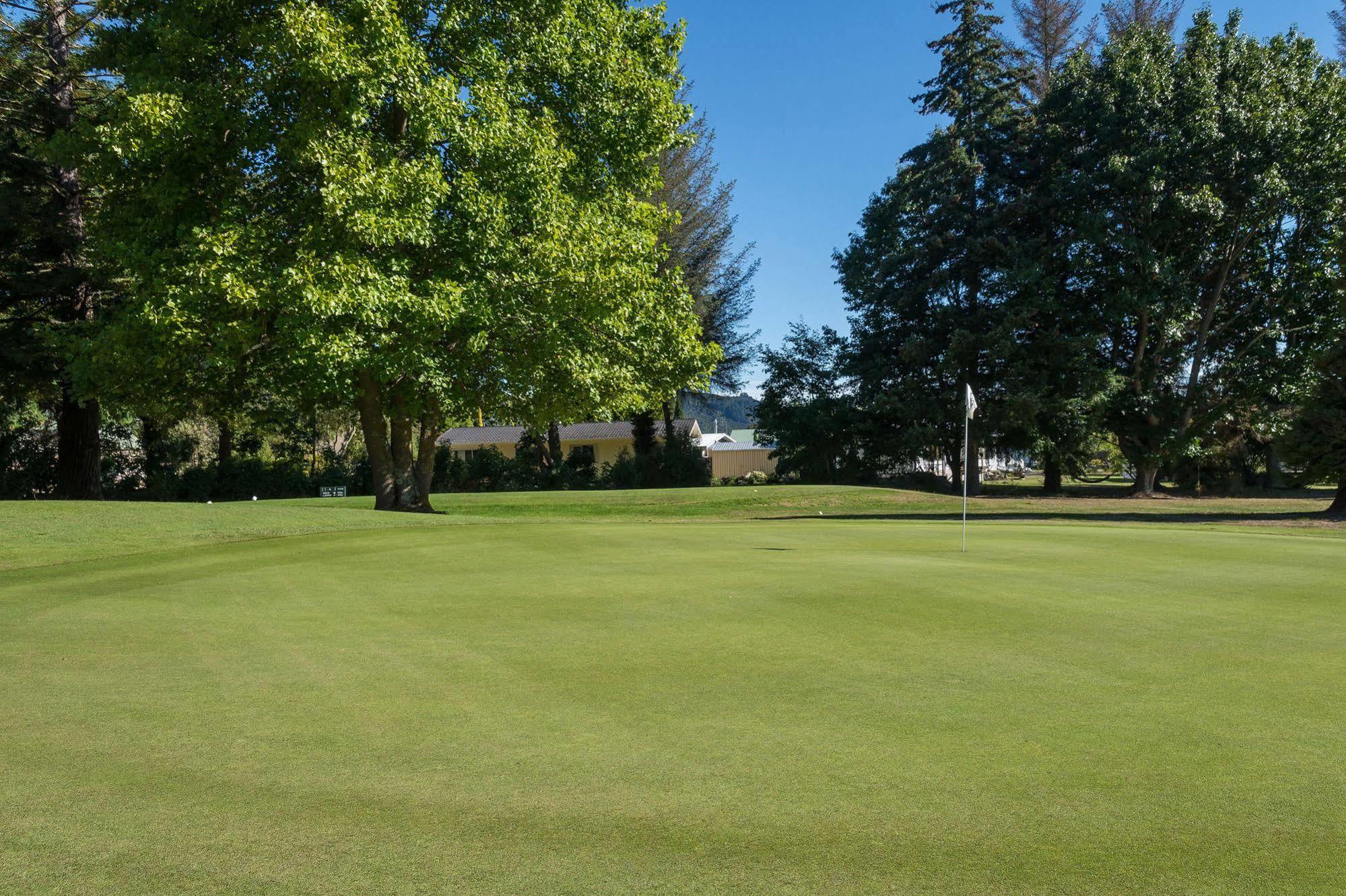 Lupin Lodge Bed & Breakfast Taupo Dış mekan fotoğraf
