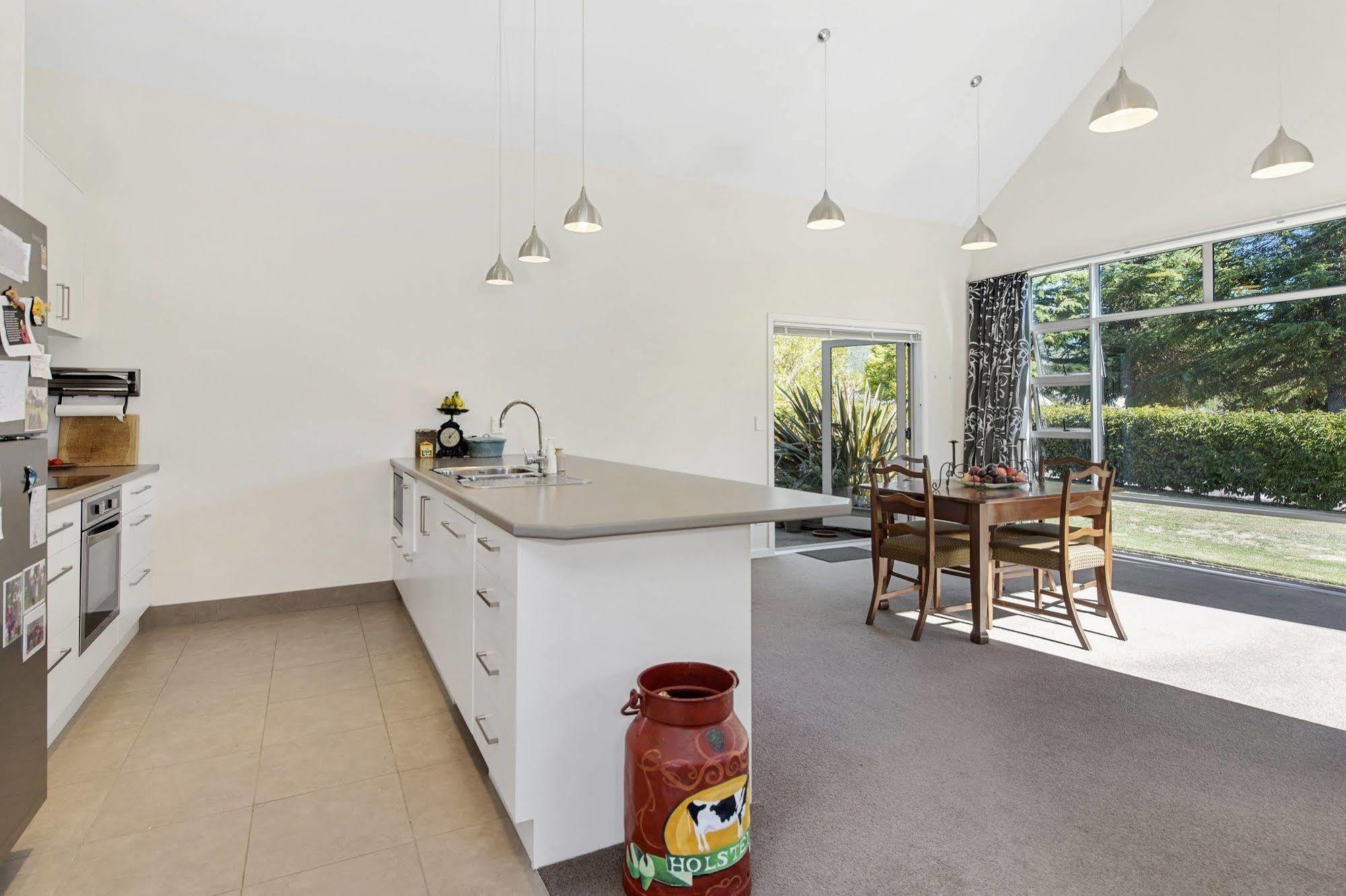 Lupin Lodge Bed & Breakfast Taupo Dış mekan fotoğraf