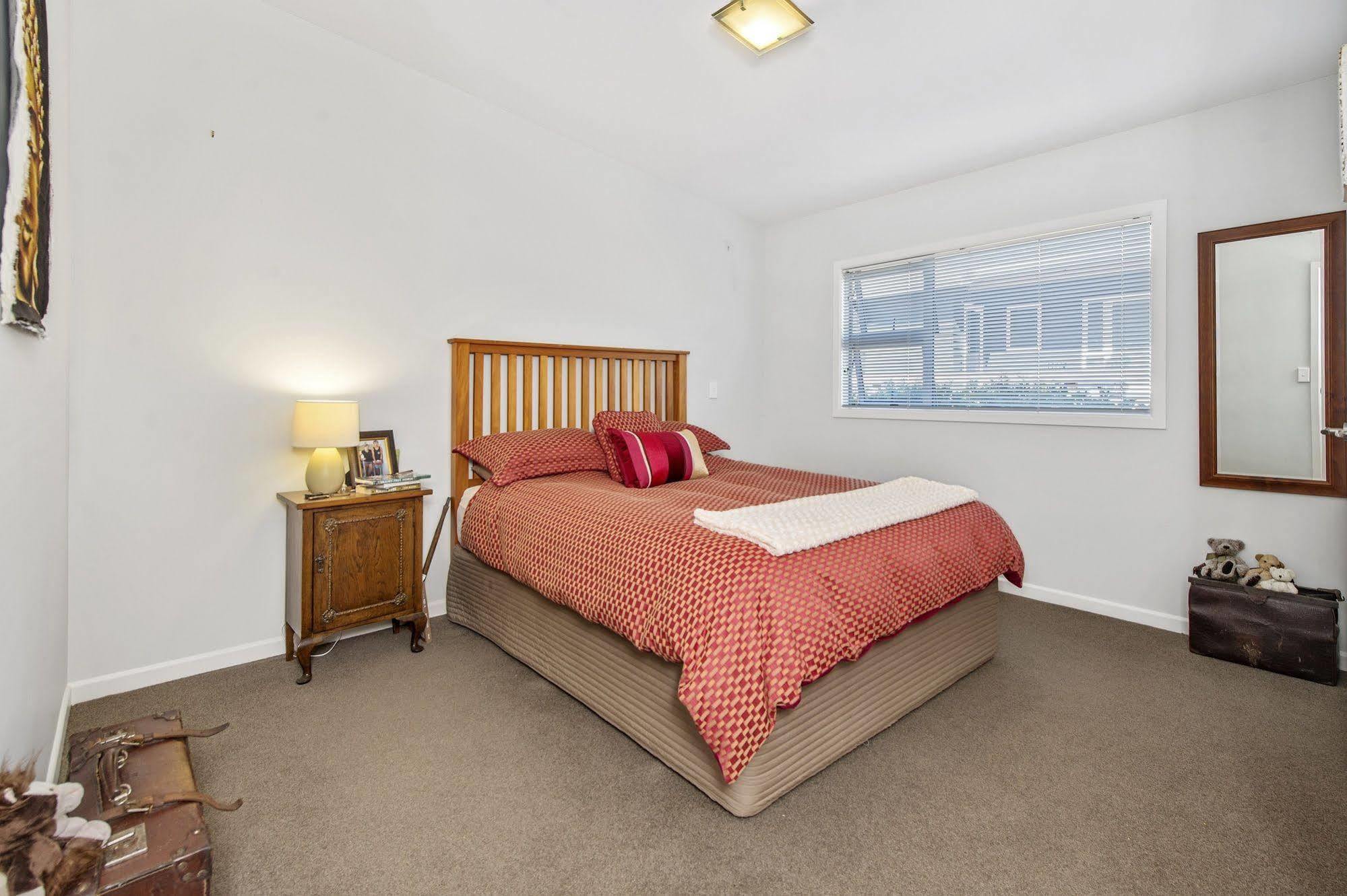 Lupin Lodge Bed & Breakfast Taupo Dış mekan fotoğraf