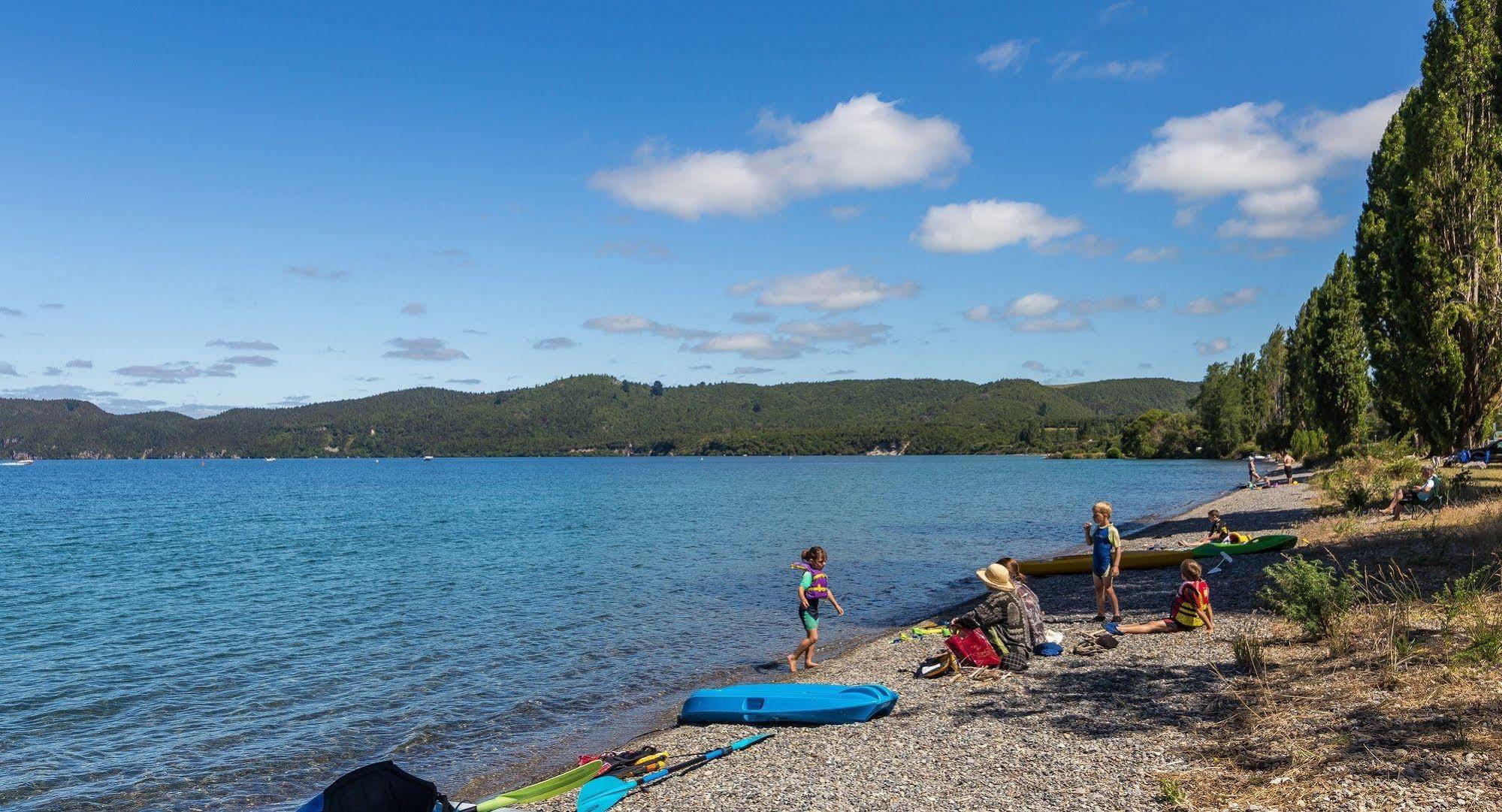 Lupin Lodge Bed & Breakfast Taupo Dış mekan fotoğraf